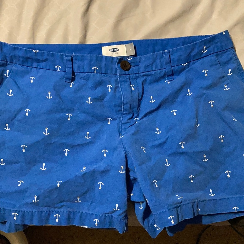 Blue with white anchor print